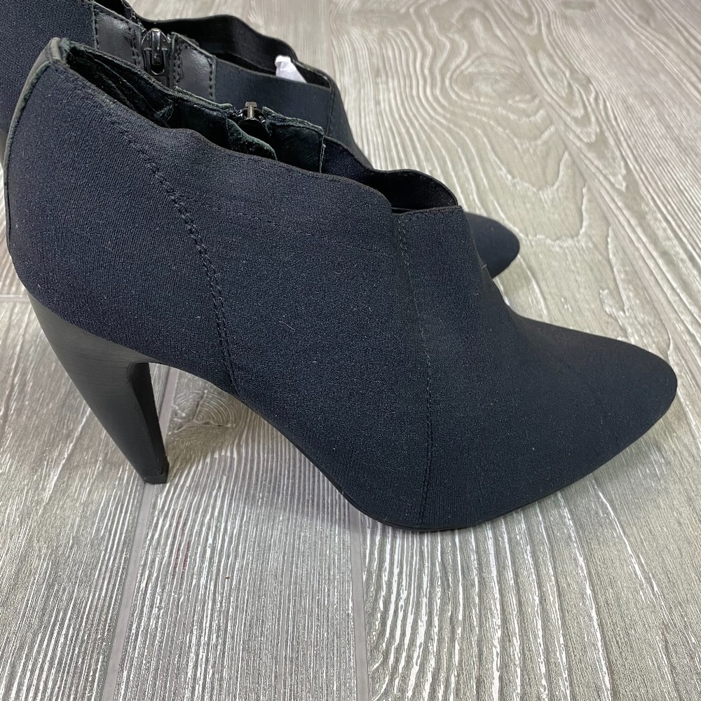 JEFFREY CAMPBELL Heeled Bootie Women's size 8.5 Black Pointed Toe Stiletto